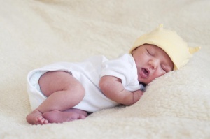 Новорожденный мальчик: особенности ухода